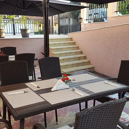 Hotel Emmar